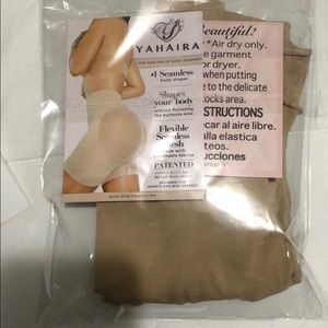 Yahaira body shaper - happy butt no. 7